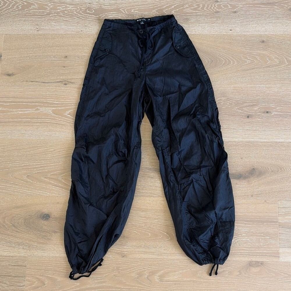 Motel Parachute Pants Size XXS Black